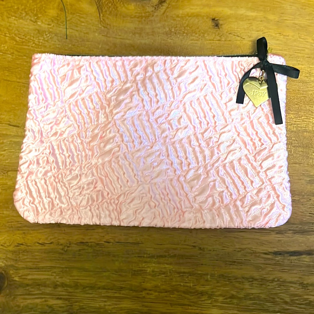 Crinkled Satin Cosmetic Case